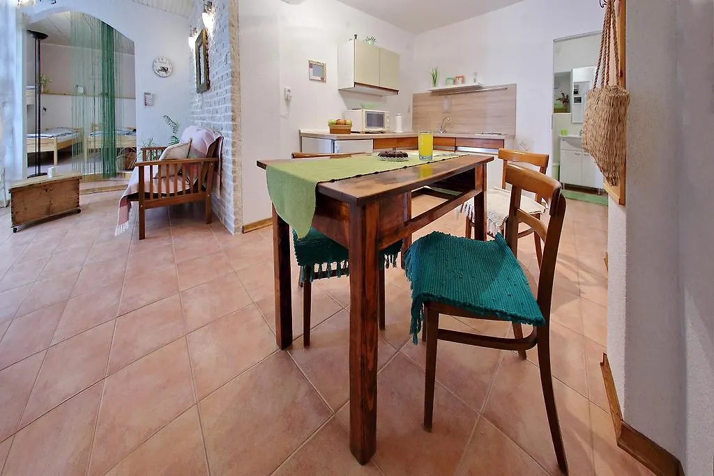Old Town Rooms - Koludraska Street Pag Island