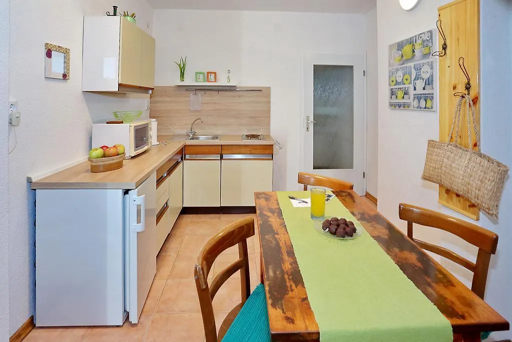 Old Town Rooms - Koludraska Street Pag Island