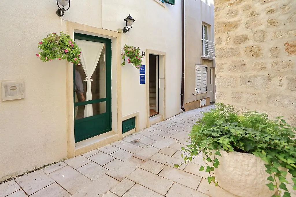 Old Town Rooms - Koludraska Street Pag Island